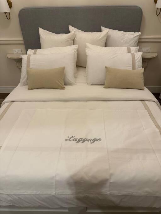 3 Bedroom Modern Luxury In Appartement Florence