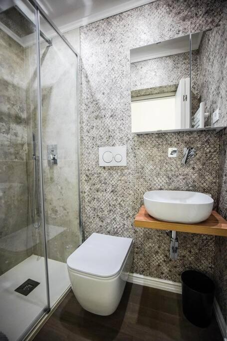 3 Bedroom Modern Luxury In Appartement Florence